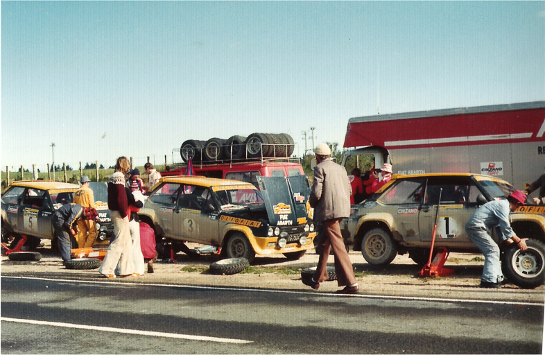Fiat 131 - 1977 Rally NZ - 3 cars at service.jpg