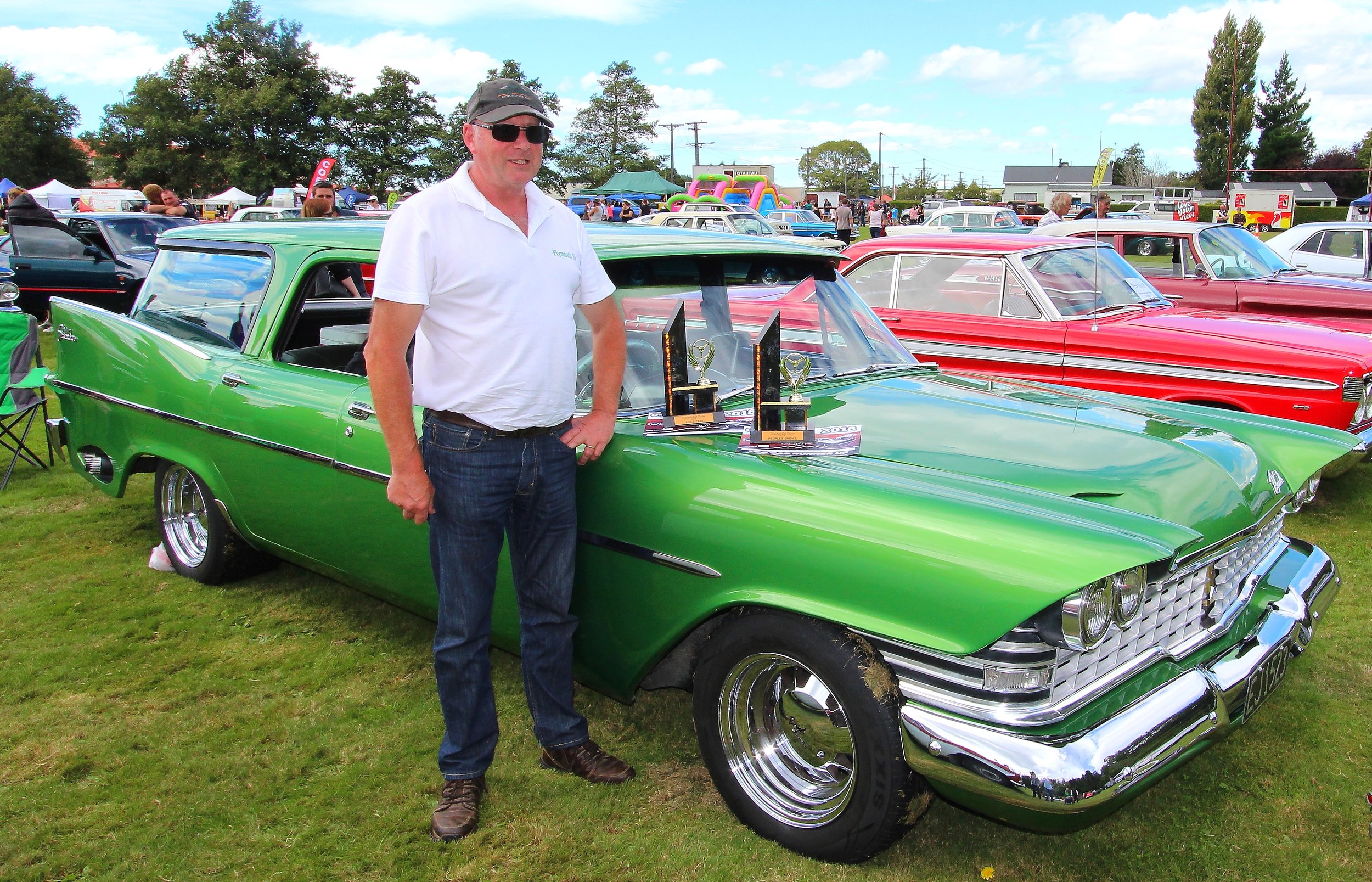  Graham Baird is seriously on the lookout for a trophy cabinet as his amazing Plymouth Suburban scores another two awards: People’s Choice and runner-up, Best in Show 