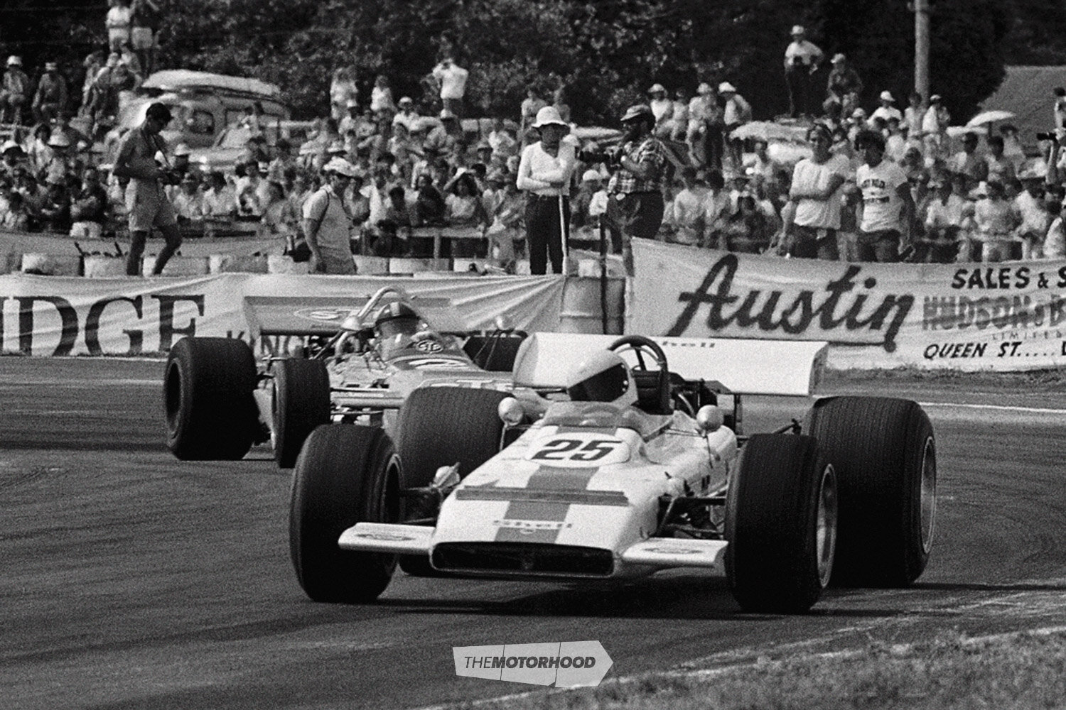 Levin 1971: Oxton leads Amon. A week later they’d swapped cars...